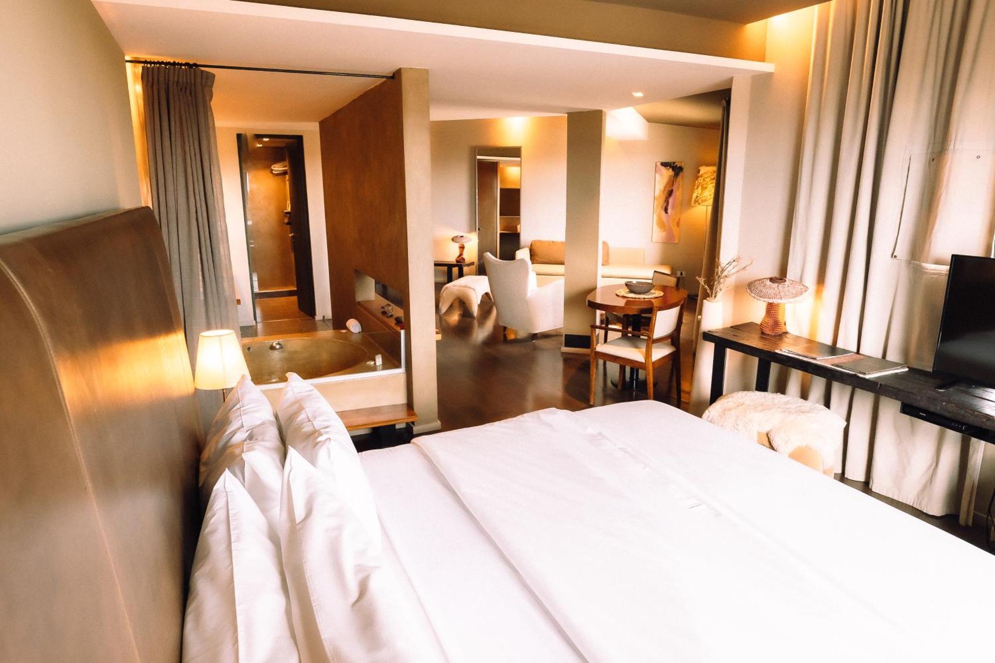 Esplendor By Wyndham El Calafate Hotel Екстериор снимка