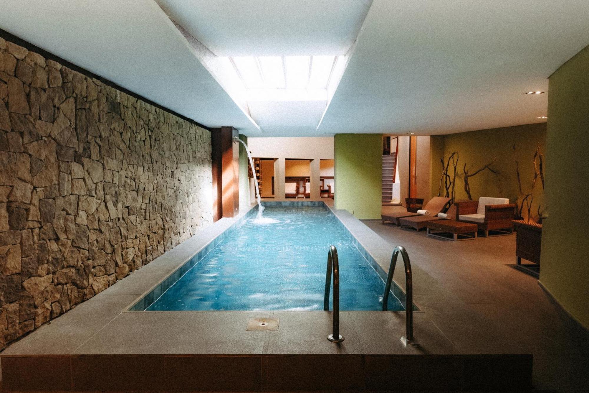 Esplendor By Wyndham El Calafate Hotel Екстериор снимка